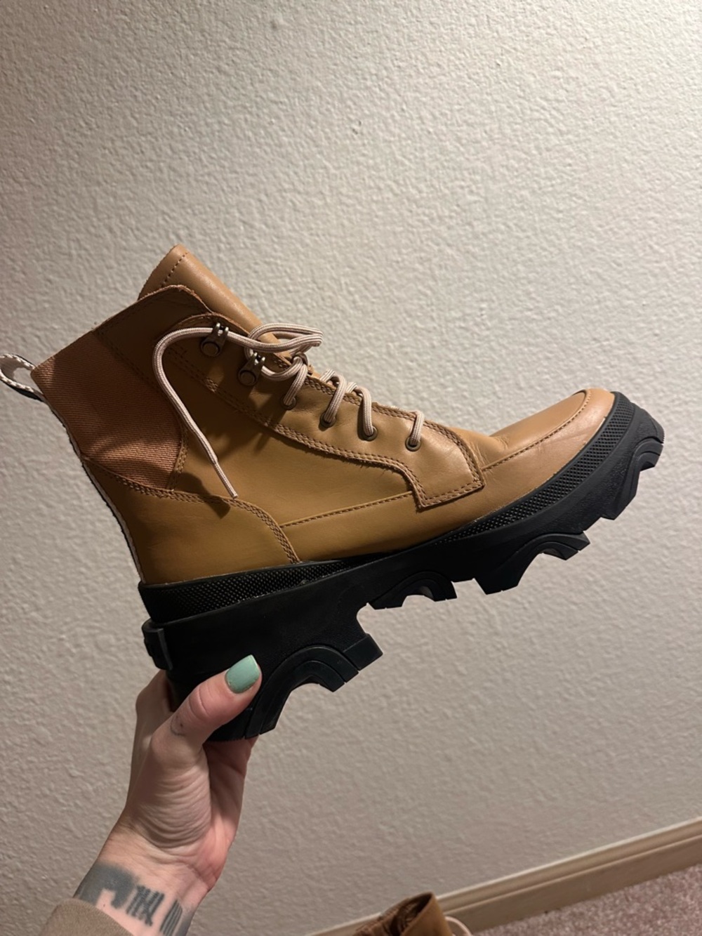 Sorel Brex Lace Up Boots- Womens size 9- Tan - Picture 14 of 16